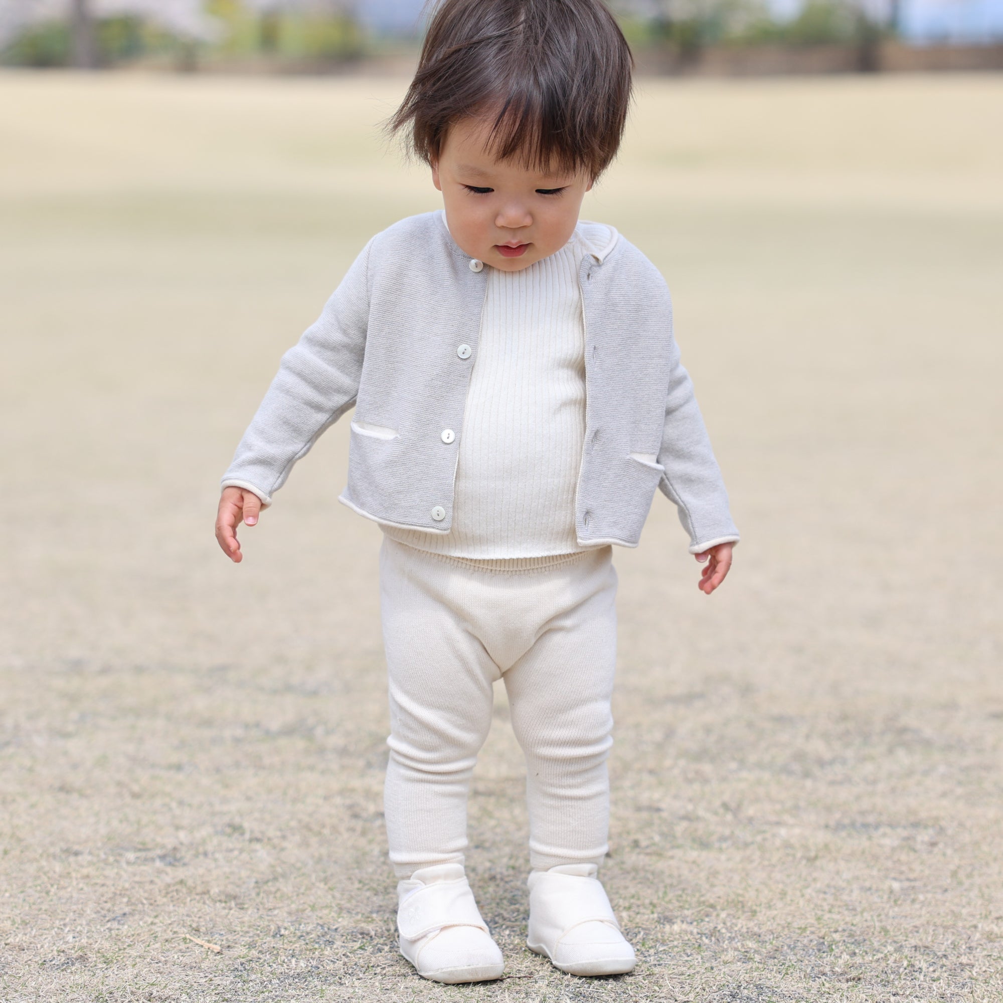 縁どりくるんカーディガン(古色)