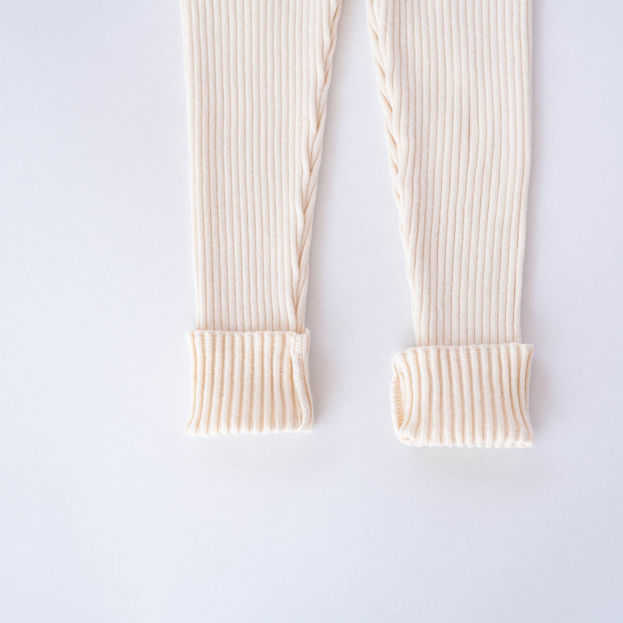 ポケット付きリブレギンス