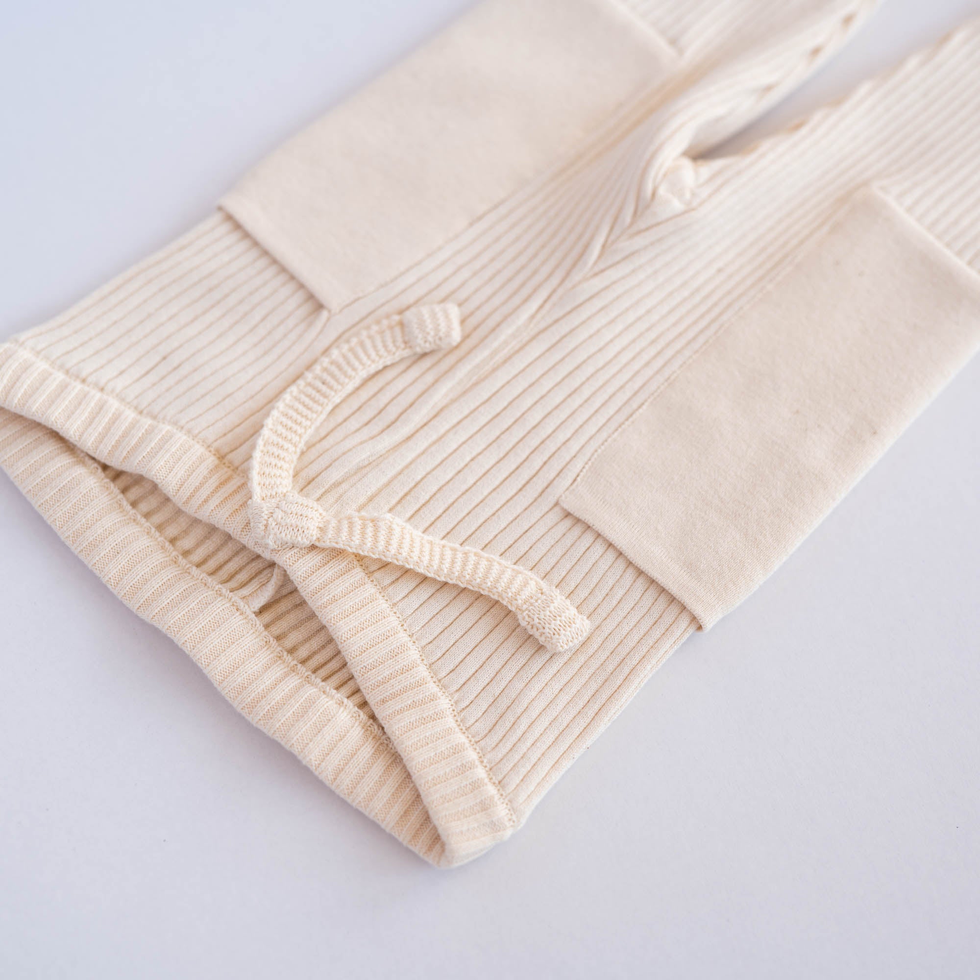 ポケット付きリブレギンス