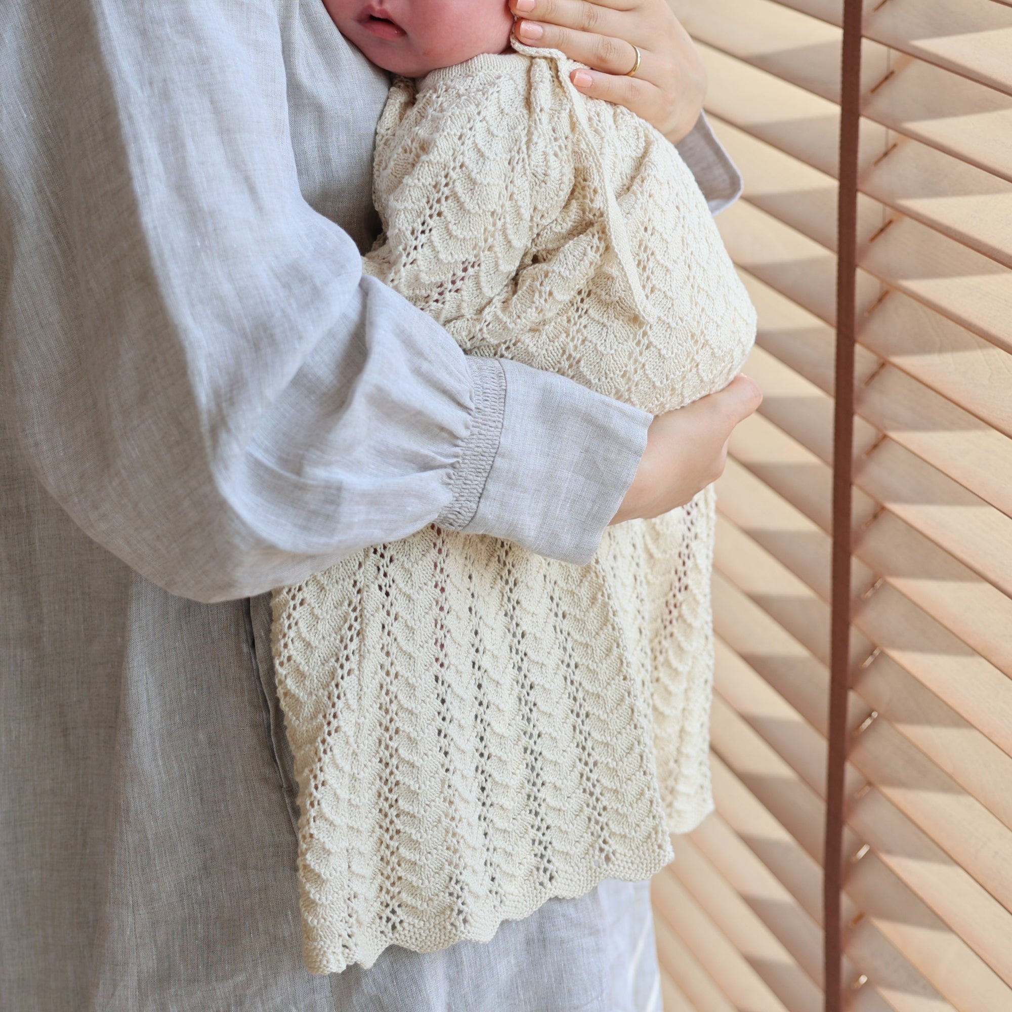 ベビードレス(帽子付き)