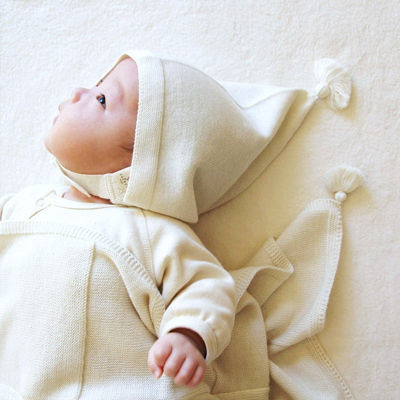 カシミヤ×シルク×コットン あご紐付き帽子(アイボリー)