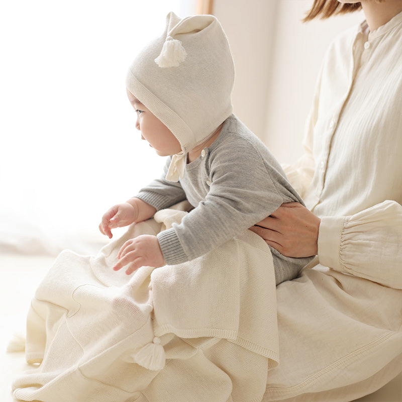 カシミヤ×シルク×コットン あご紐付き帽子(アイボリー)