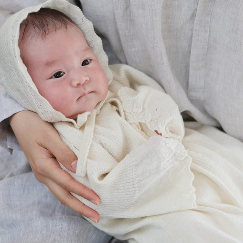 カシミヤ×シルク×コットン ベビードレス&帽子(アイボリー)