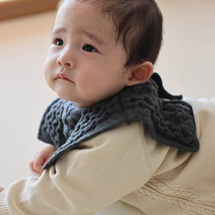 ウール付け衿スタイ アラン編み