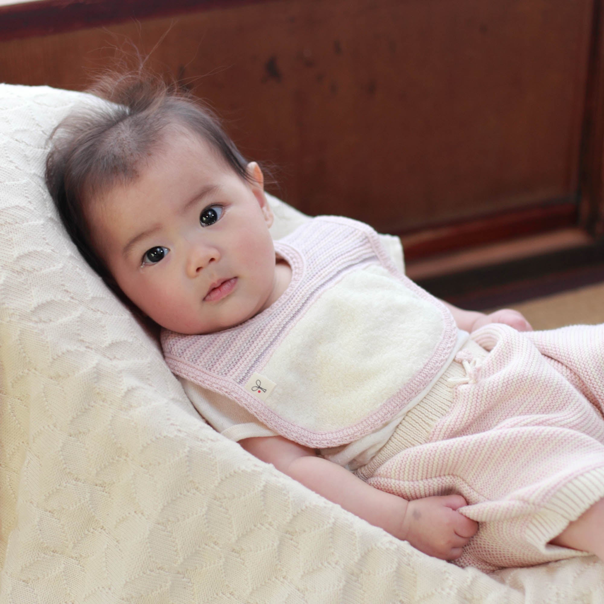 ボーダーニット&ふんわりパイルのスタイ(さくらねずみ)