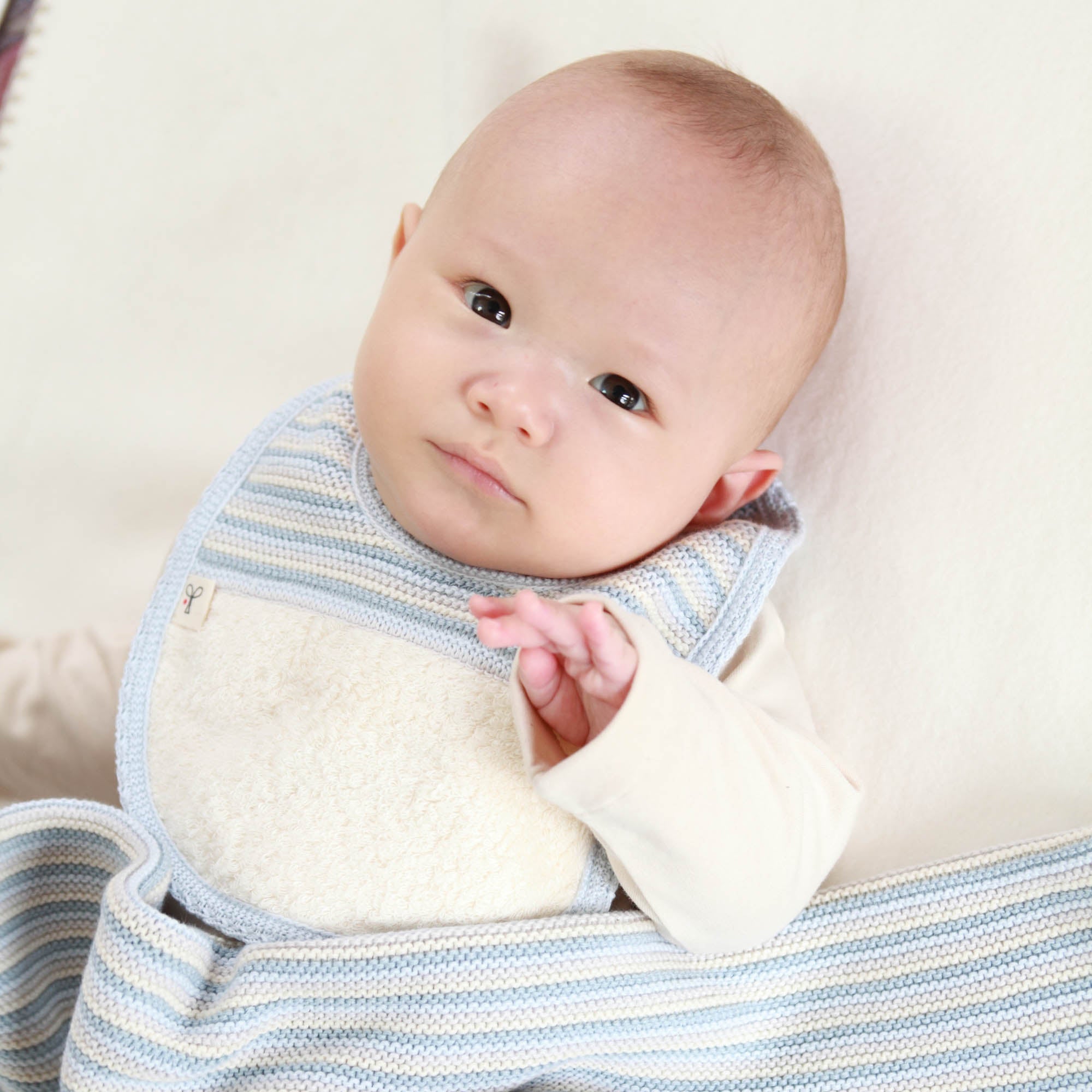 ボーダーニット&ふんわりパイルのスタイ(ブルー系)