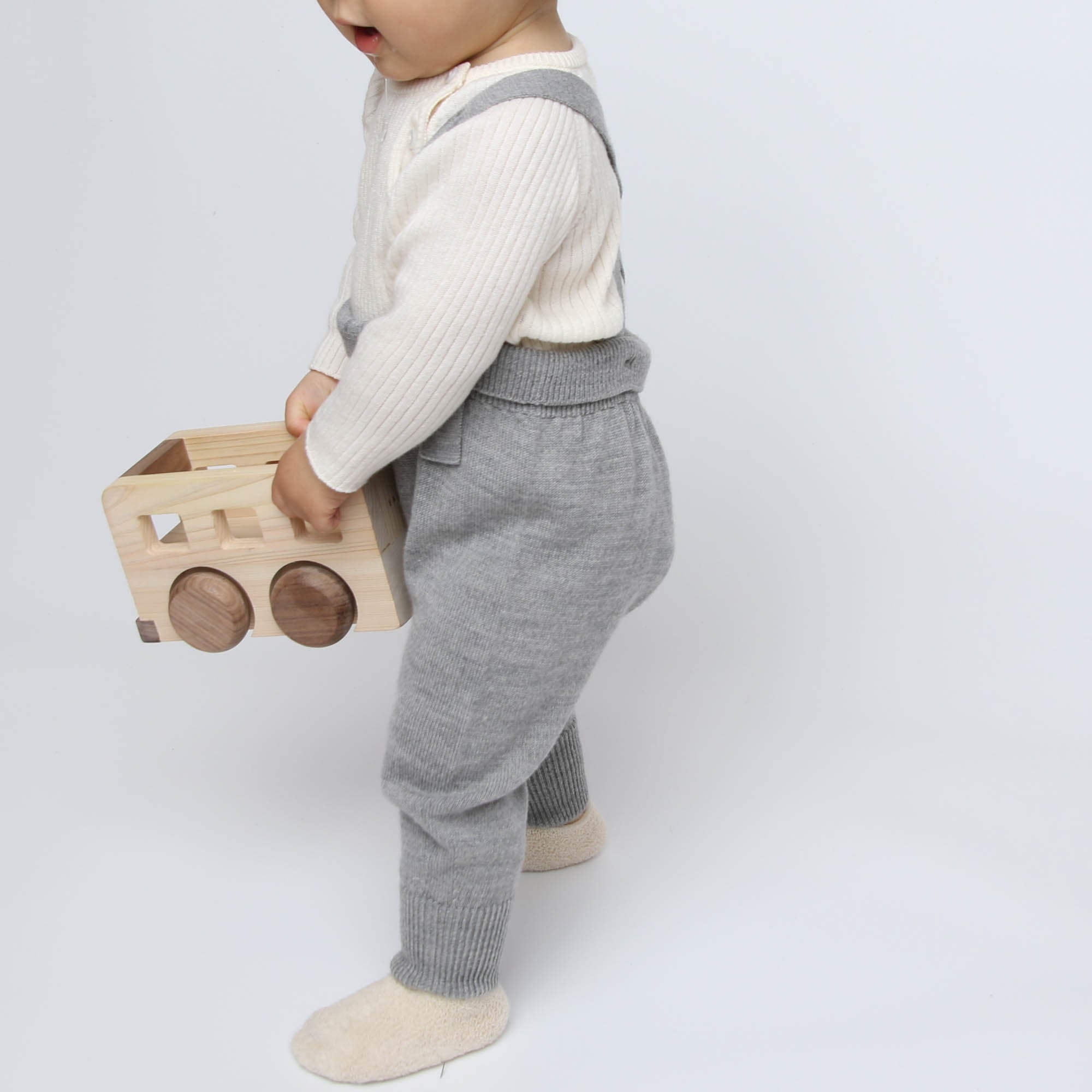 ウィンザーオパール 吊り紐付きパンツ