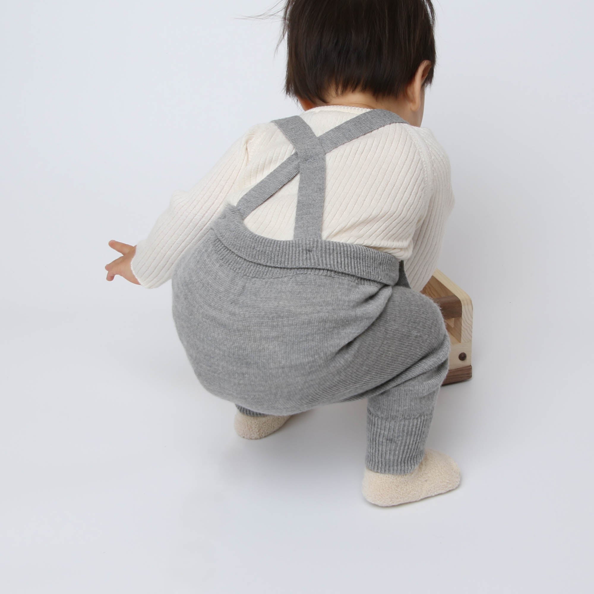 ウィンザーオパール 吊り紐付きパンツ