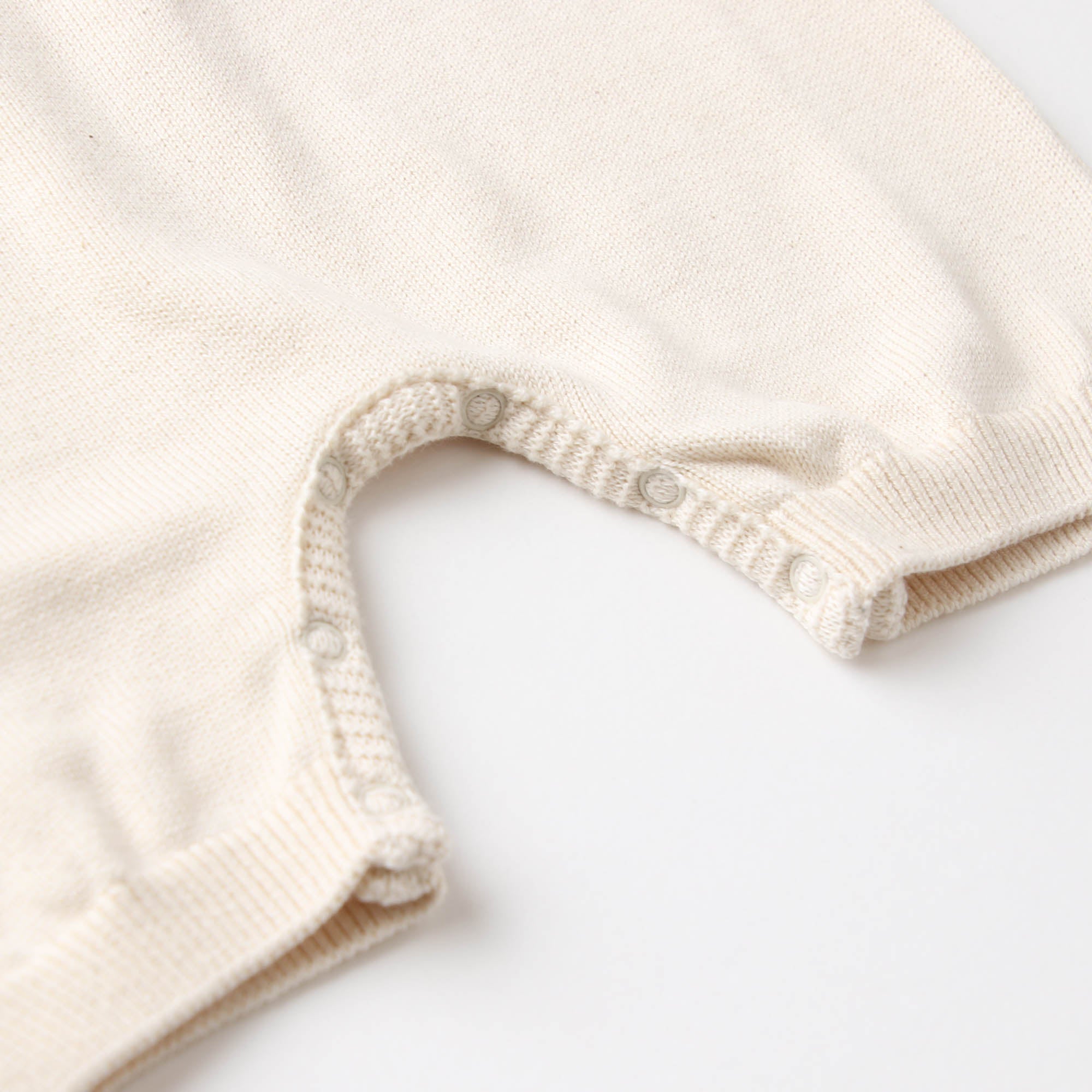 ニットロンパース(生成)