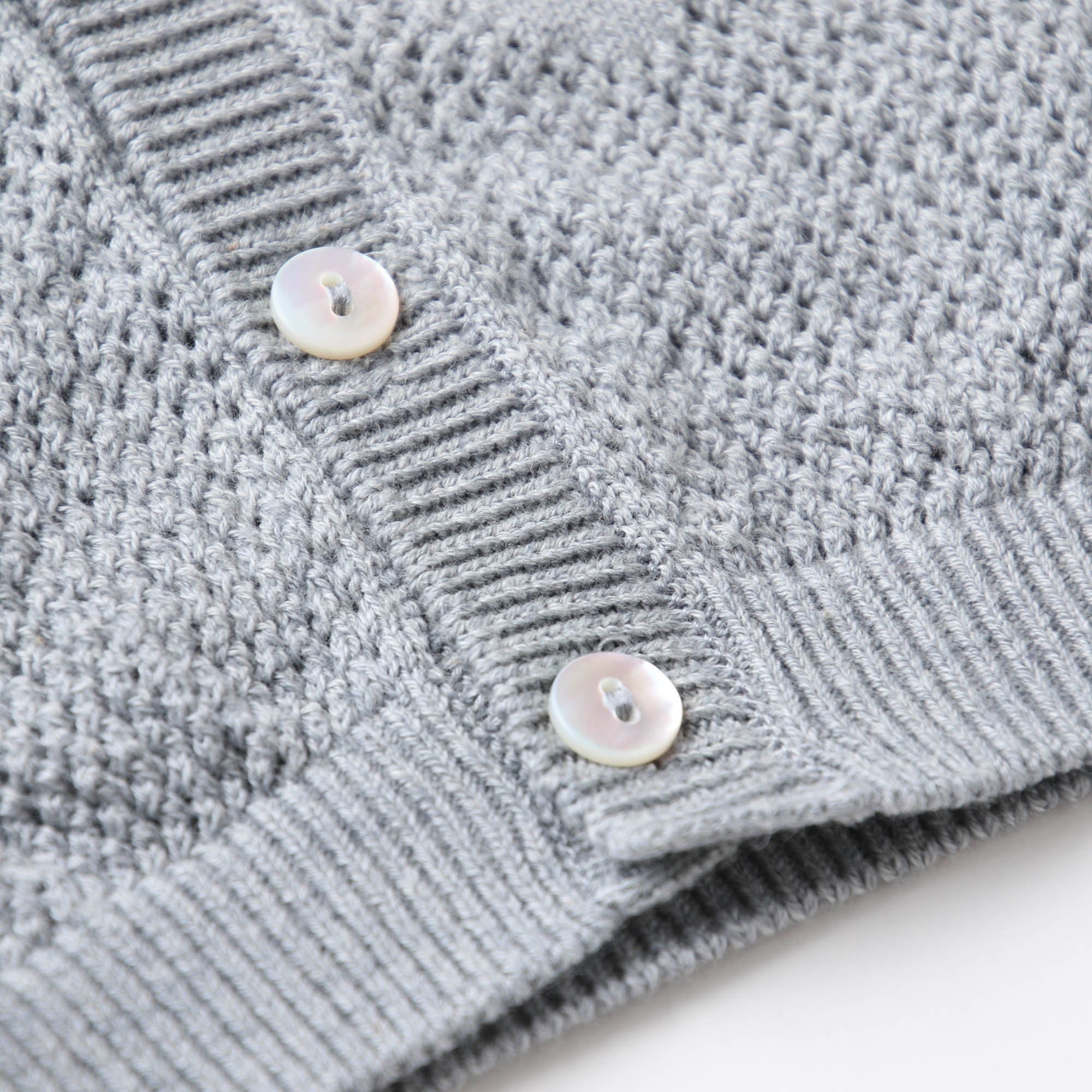 透かし柄クローバー柄カーディガン(紺青)