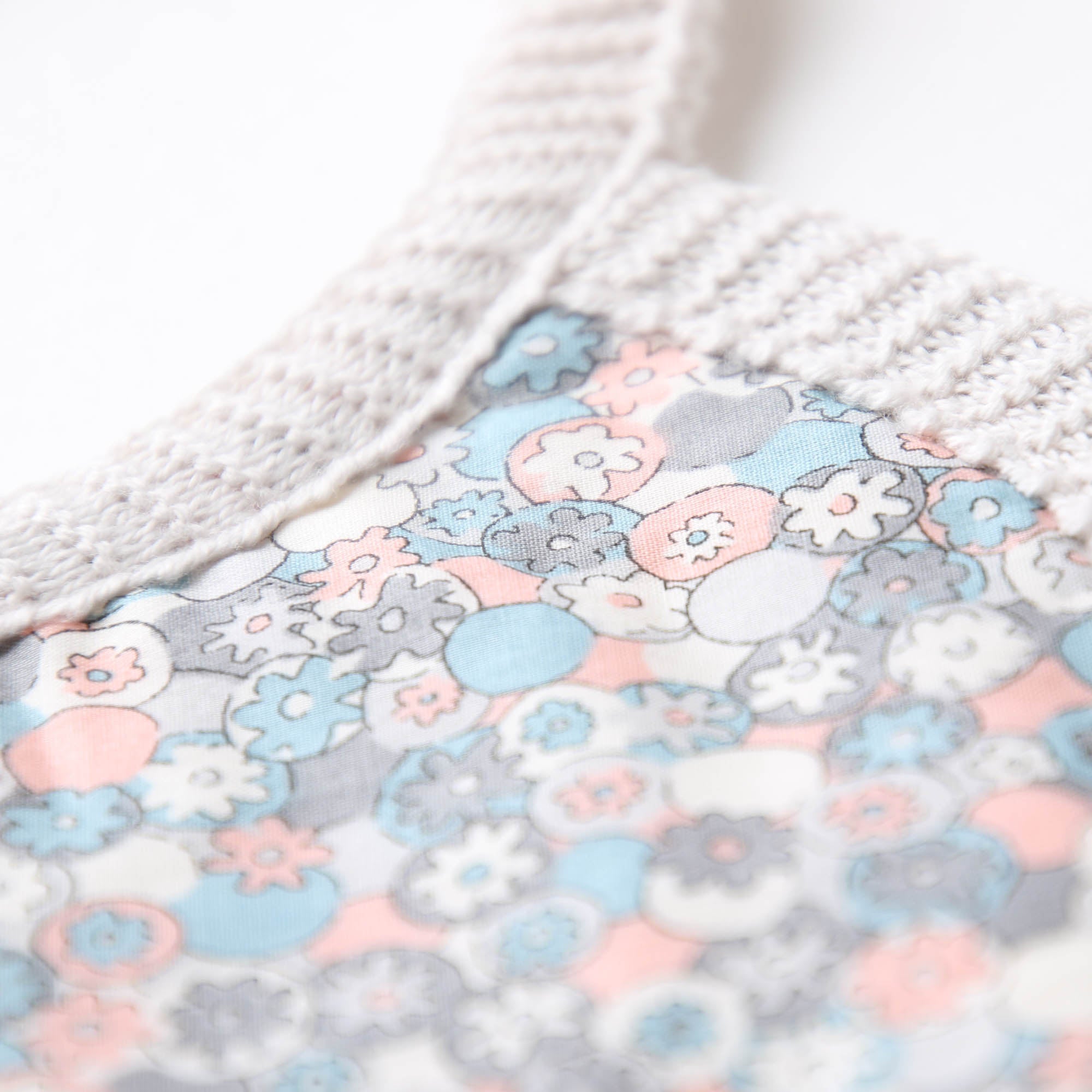 リバティー柄スタイ ポルカデイジー