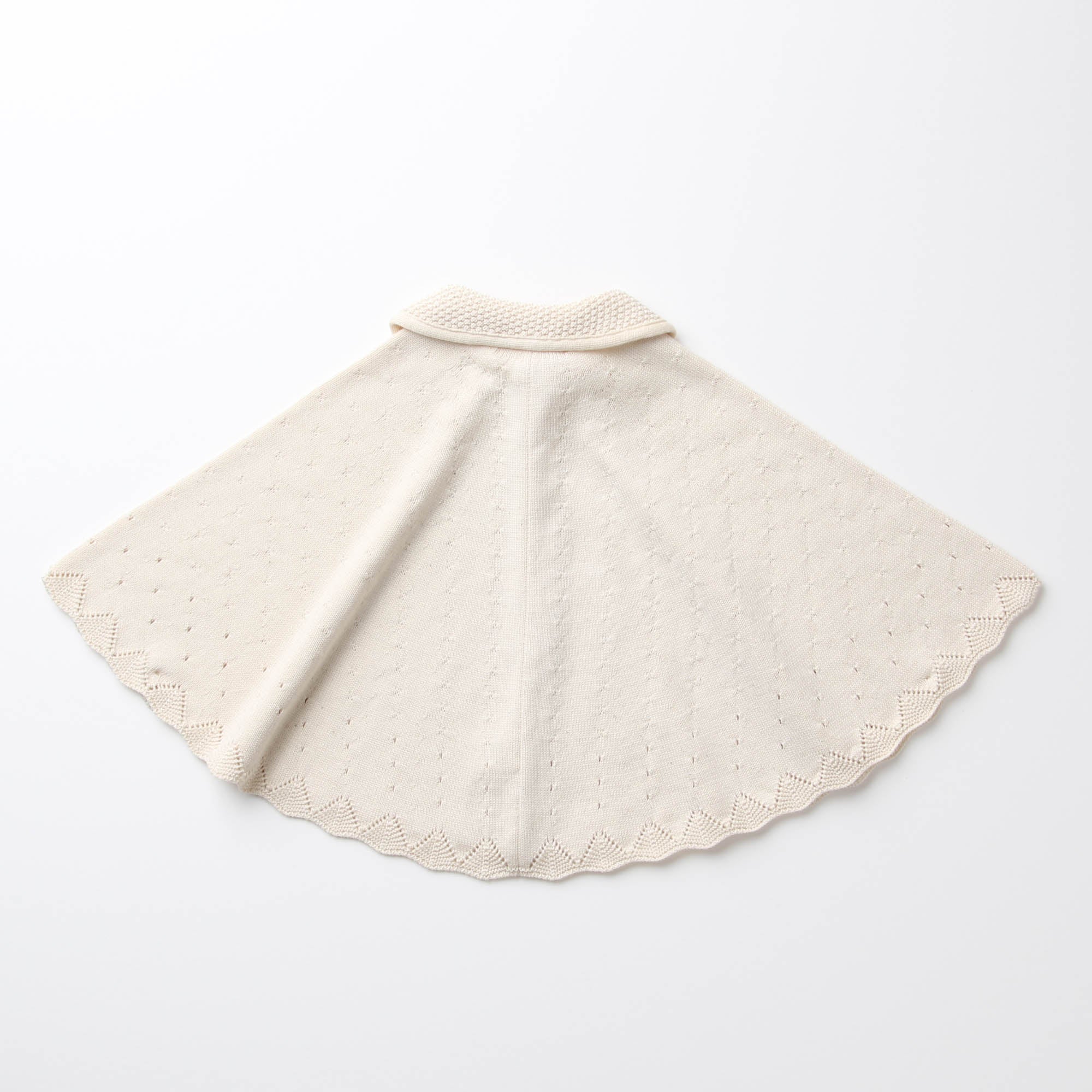 衿付き一重ケープ(生成)