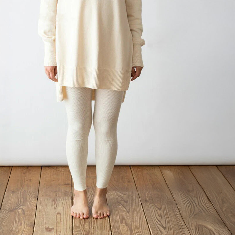 ウインザーオパール　無縫製レギンス　大人（オフ白）