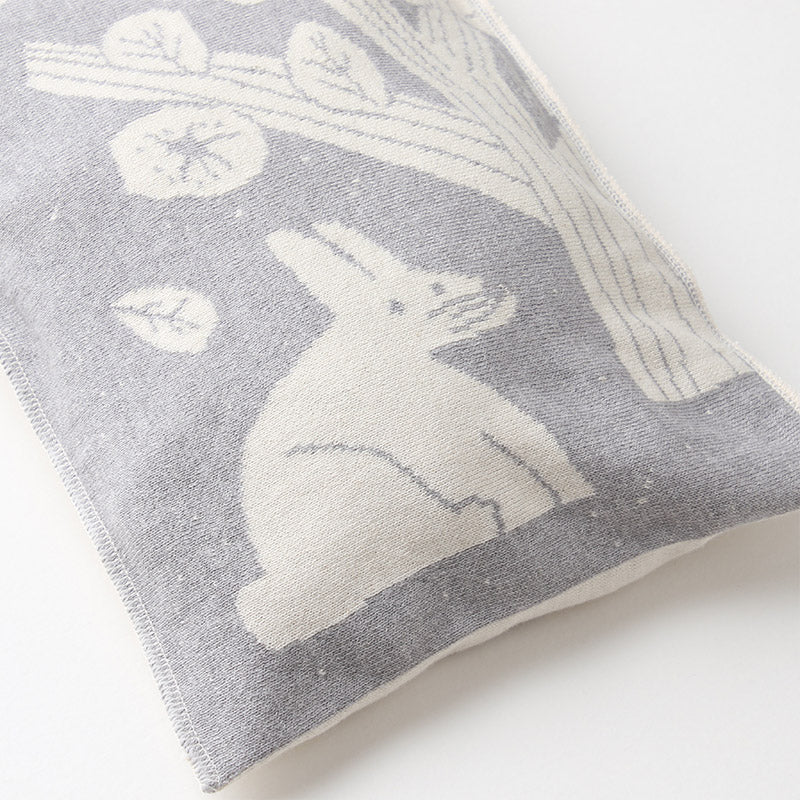 クッションにもなる アフガンケース（うさぎ柄）