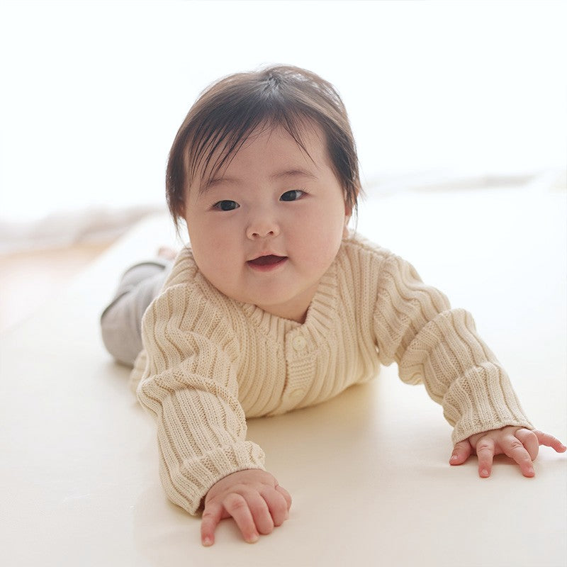 リブ編みカーディガン（生成）